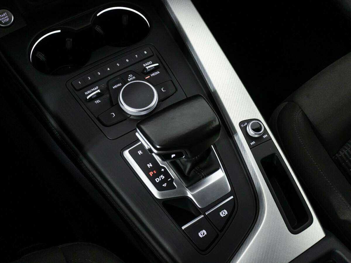 Б/У Ауди А4 2015 года. Фото: #12