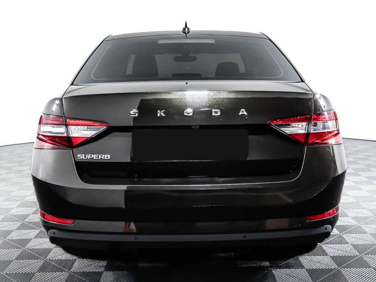 Б/У Шкода Суперб 2021 года. Фото: #5