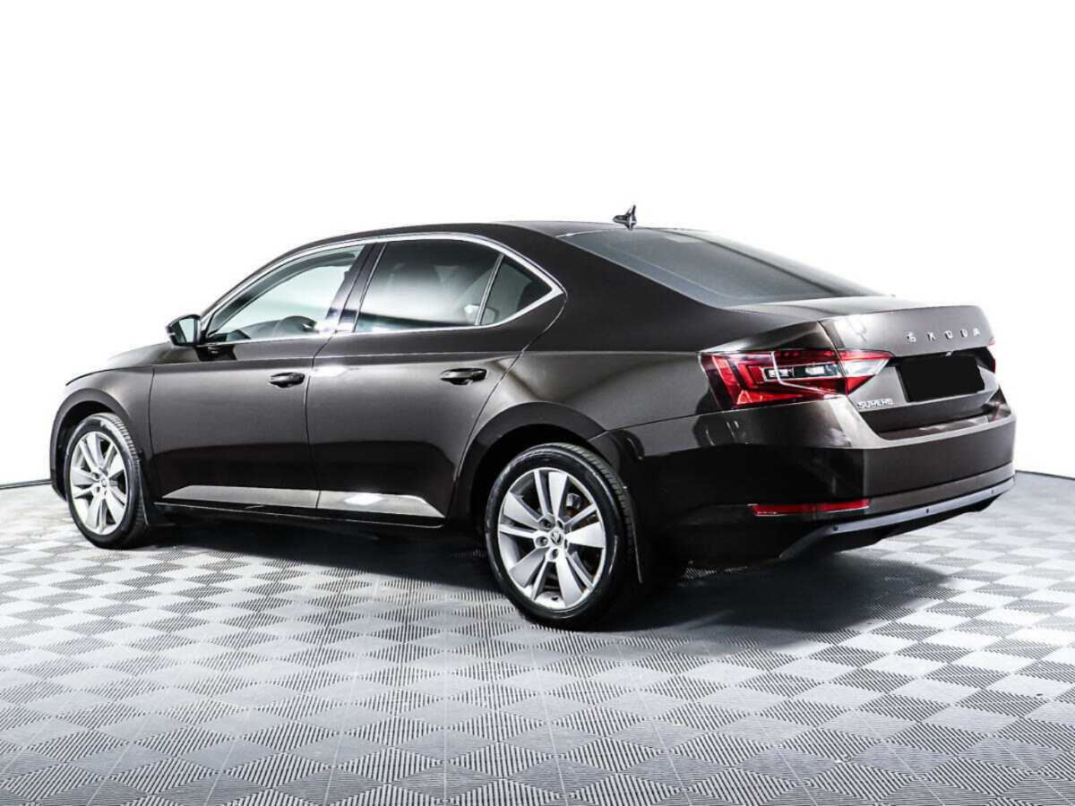 Б/У Шкода Суперб 2021 года. Фото: #6