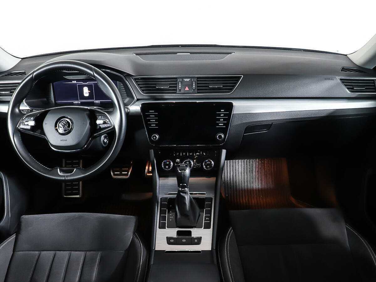 Б/У Шкода Суперб 2021 года. Фото: #10