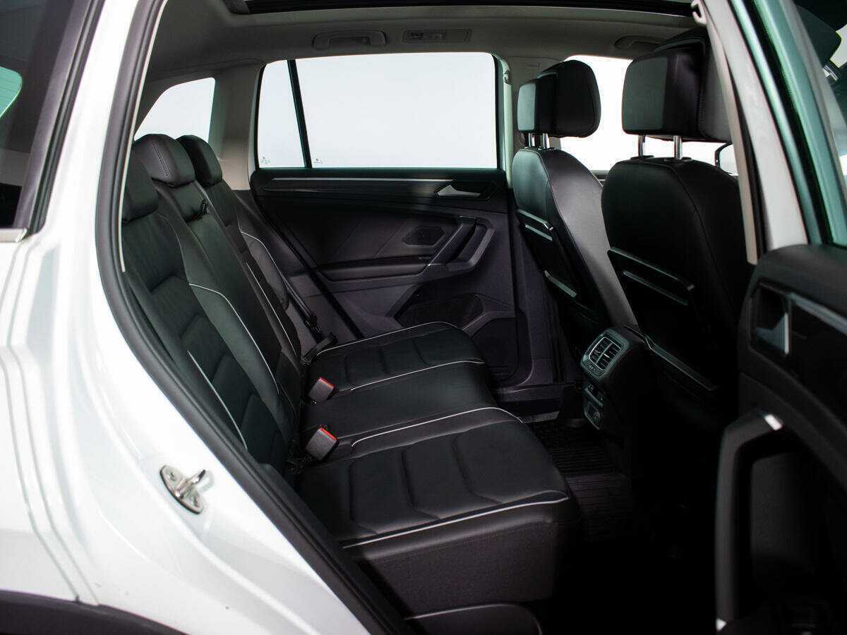 Б/У Фольксваген Тигуан 2017 года. Фото: #9