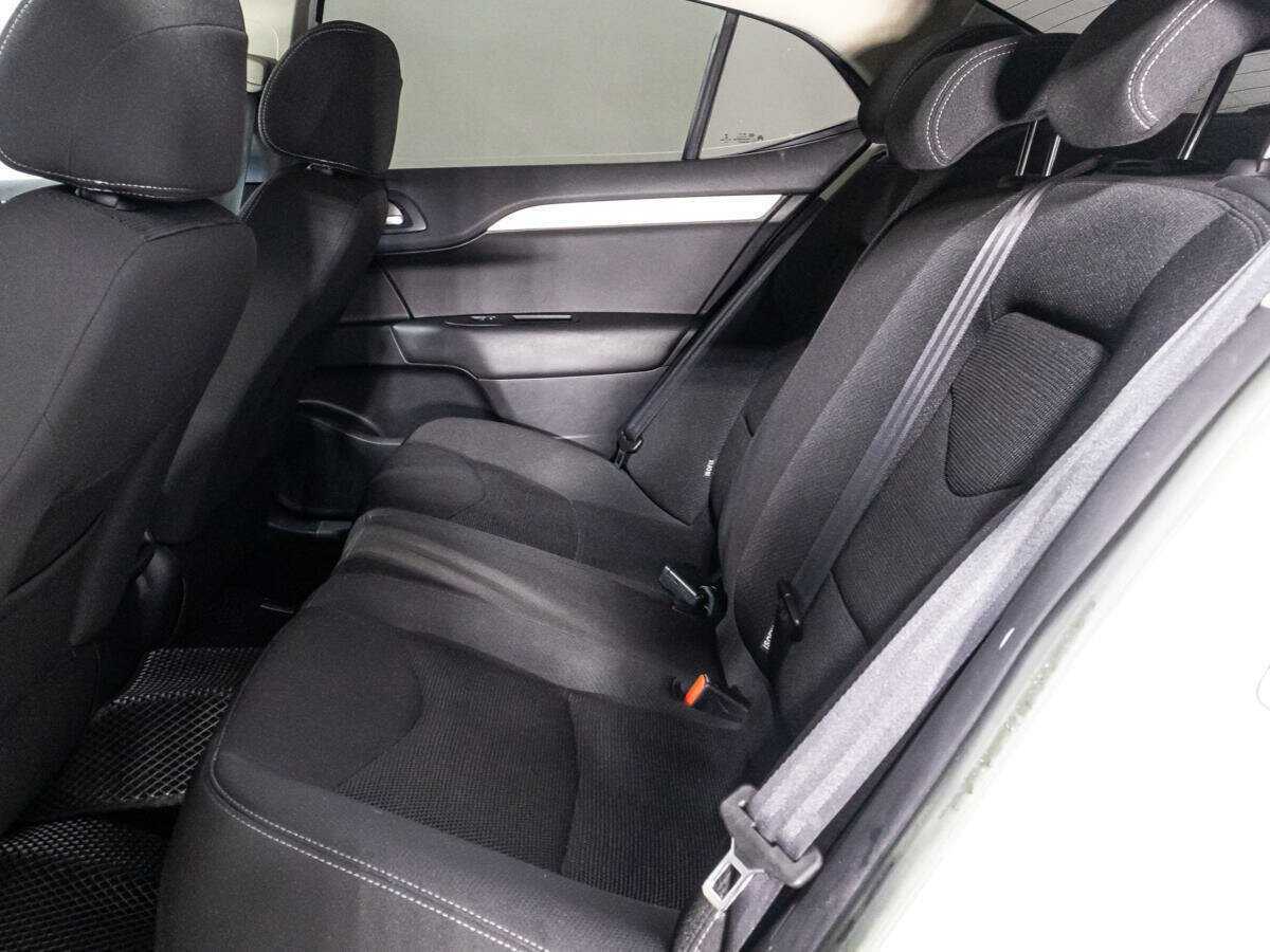 Б/У Ситроен Ц4 2013 года. Фото: #9