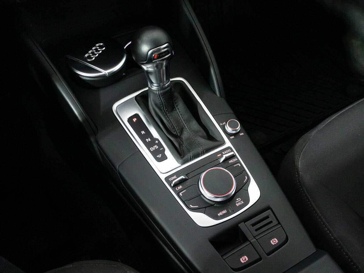 Б/У Ауди А3 2013 года. Фото: #13