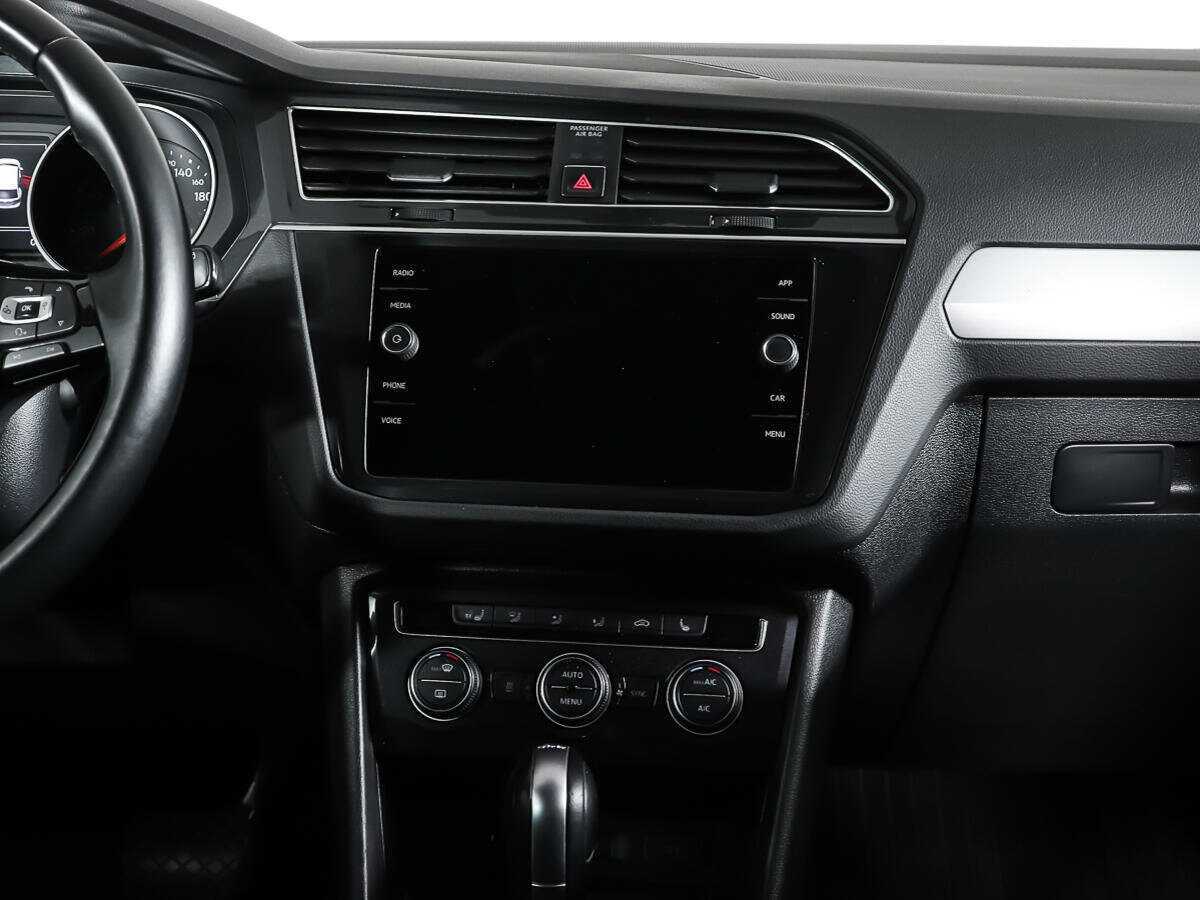 Б/У Фольксваген Тигуан 2018 года. Фото: #10