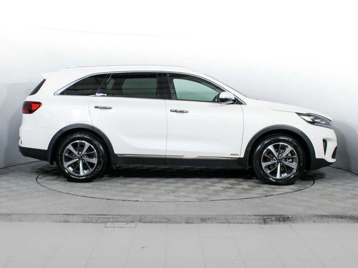 Б/У Киа Соренто 2018 года. Фото: #3