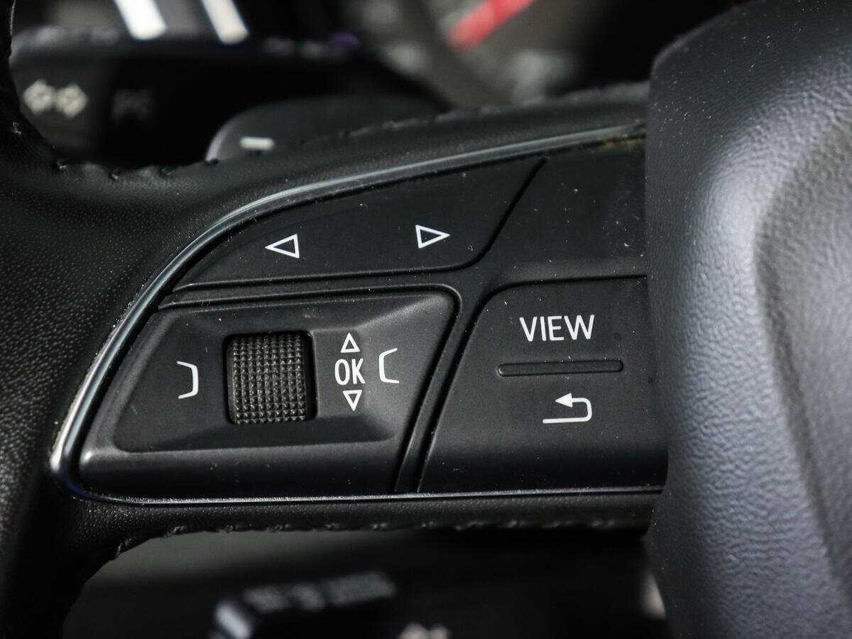 Б/У Ауди А4 2017 года. Фото: #16