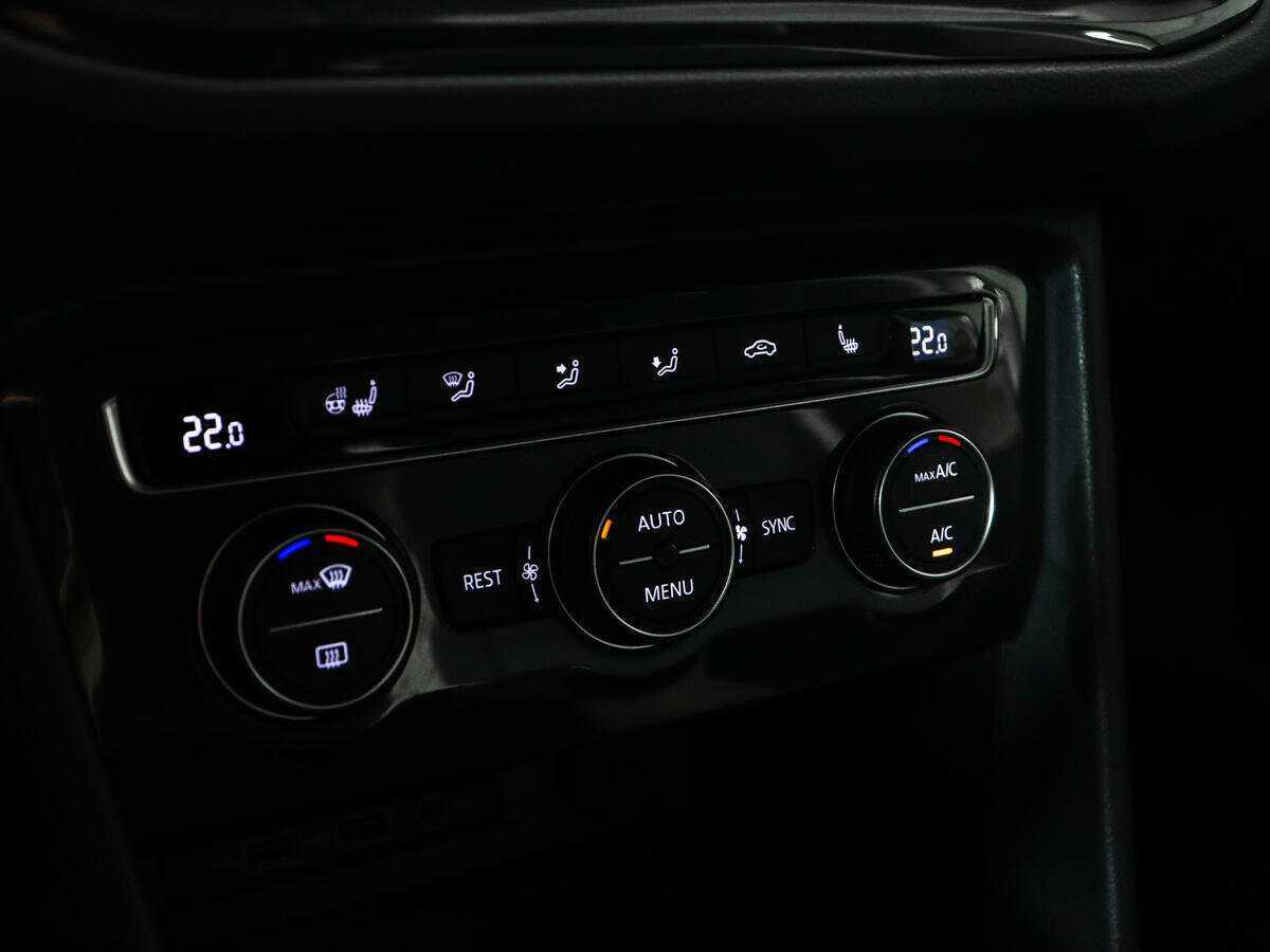 Б/У Фольксваген Тигуан 2019 года. Фото: #16