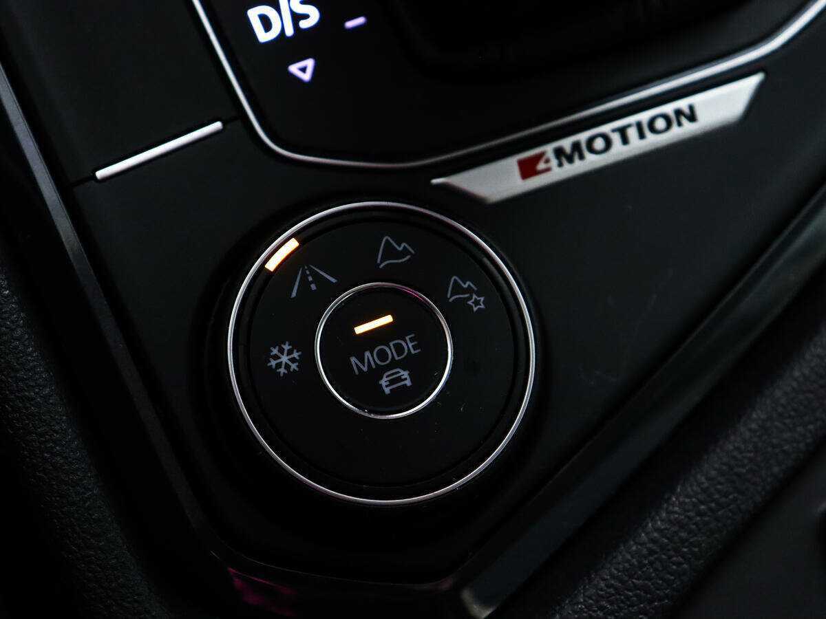 Б/У Фольксваген Тигуан 2019 года. Фото: #17