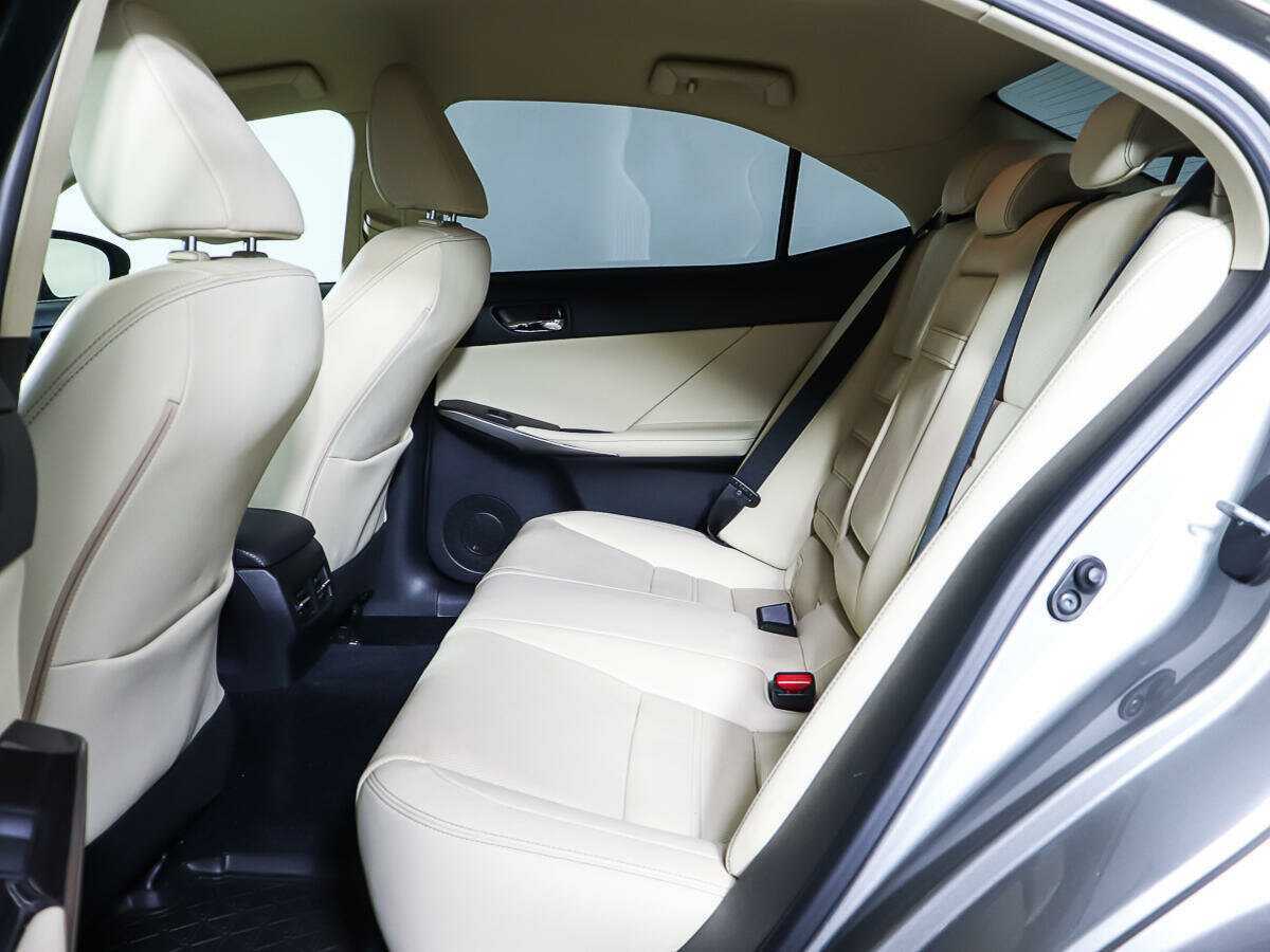 Б/У Лексус ИС 2013 года. Фото: #9