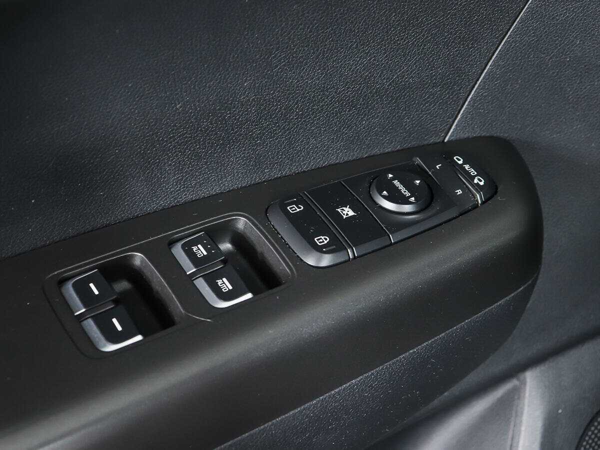 Б/У Киа Спортейдж 2019 года. Фото: #14