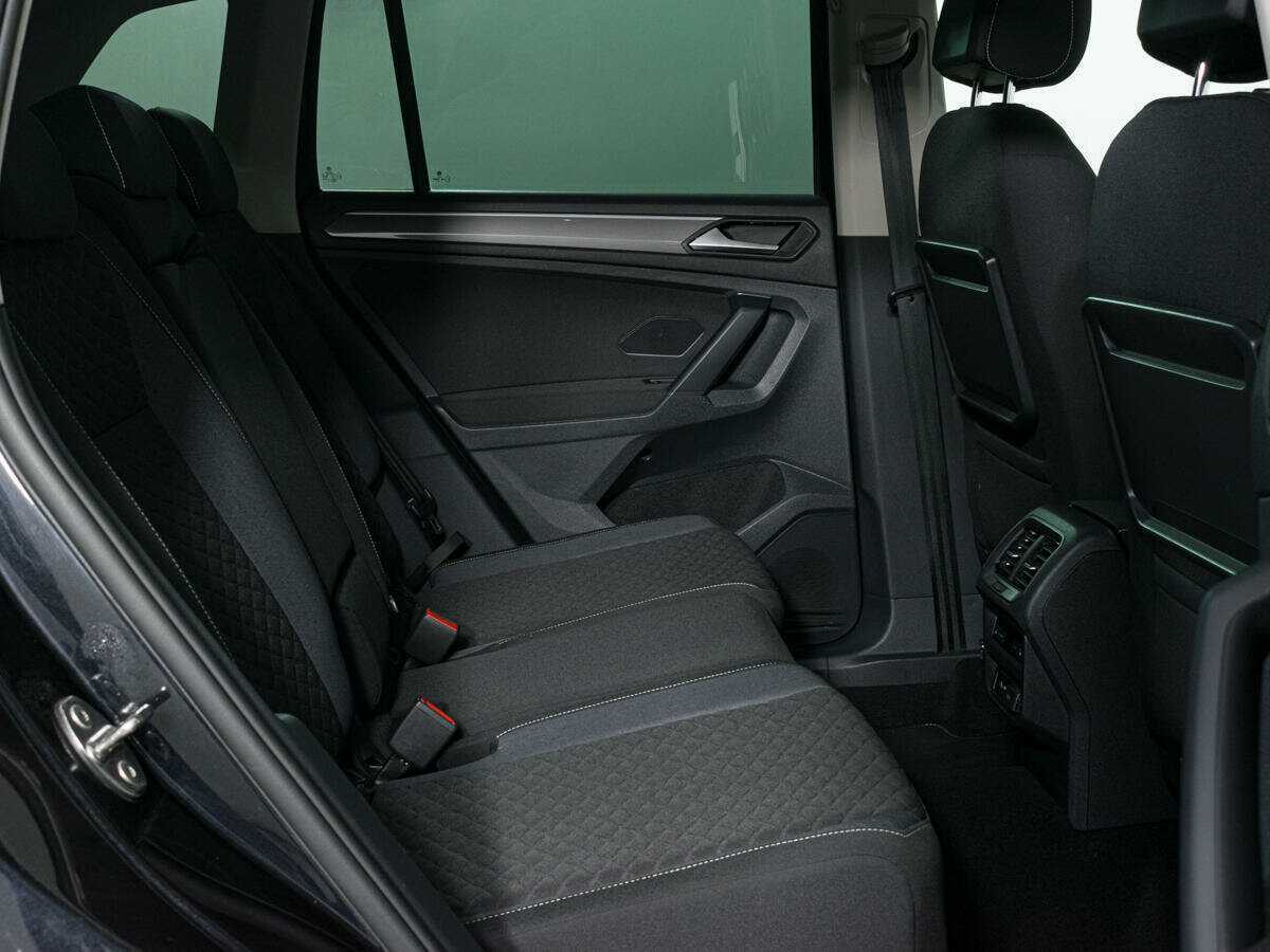 Б/У Фольксваген Тигуан 2018 года. Фото: #11