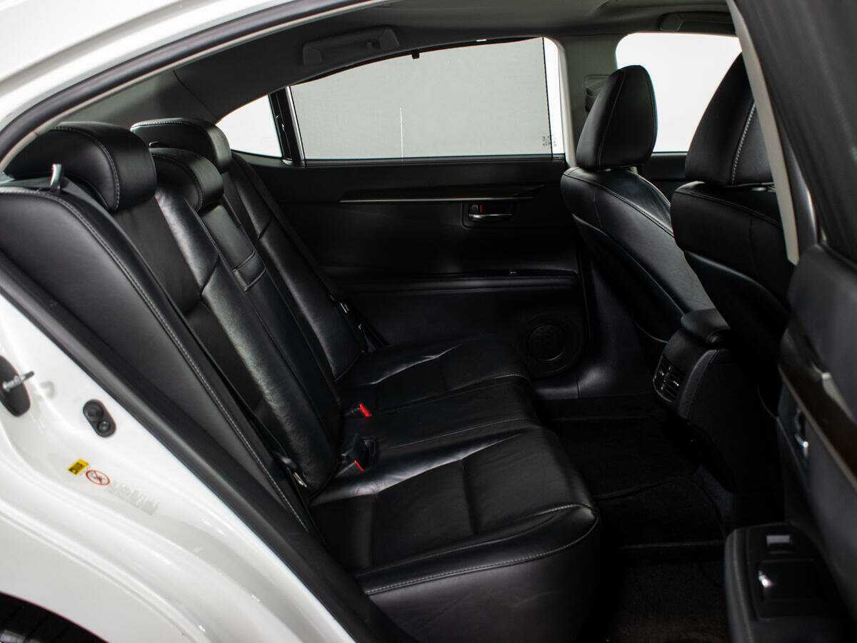 Б/У Лексус ЕС 2014 года. Фото: #10