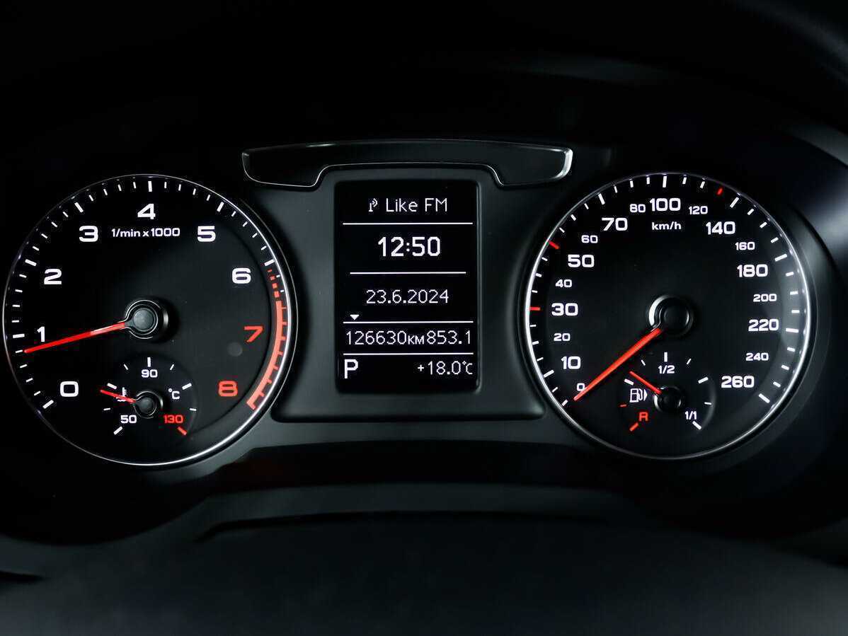 Б/У Ауди К3 2016 года. Фото: #9