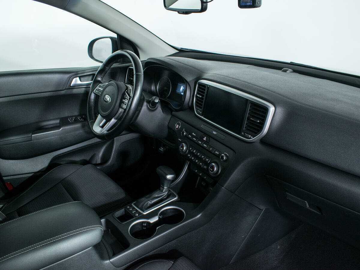 Б/У Киа Спортейдж 2021 года. Фото: #8