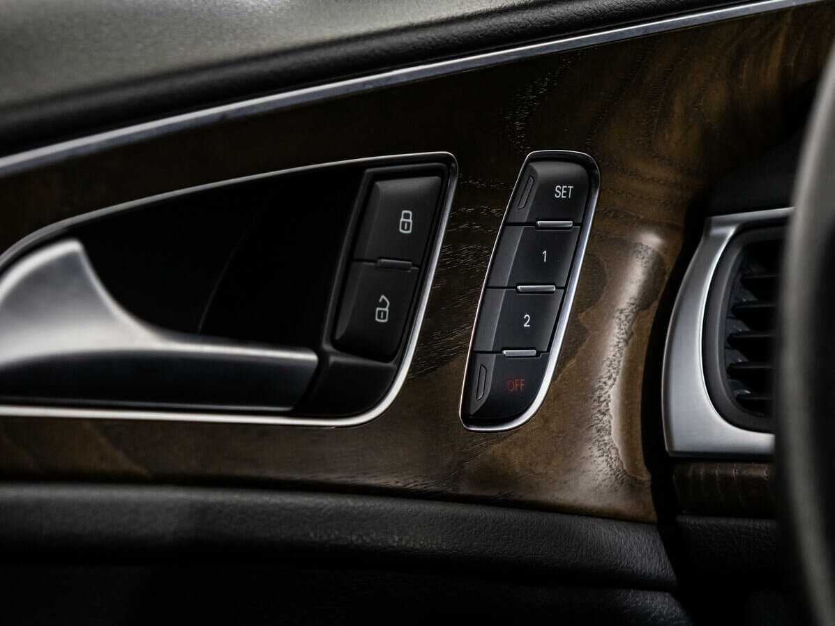 Б/У Ауди А6 2014 года. Фото: #17