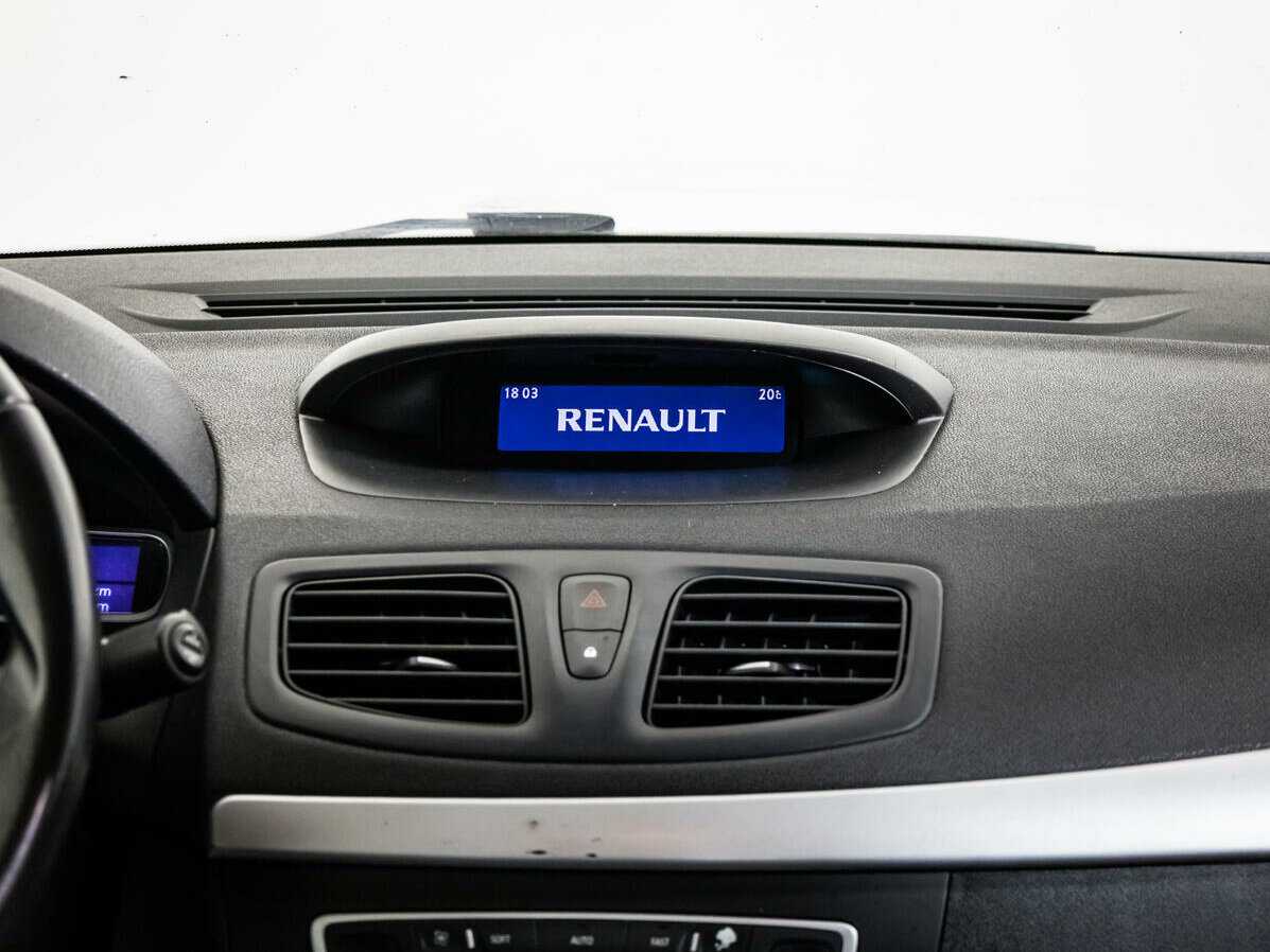 Б/У Рено Флюенс 2013 года. Фото: #13