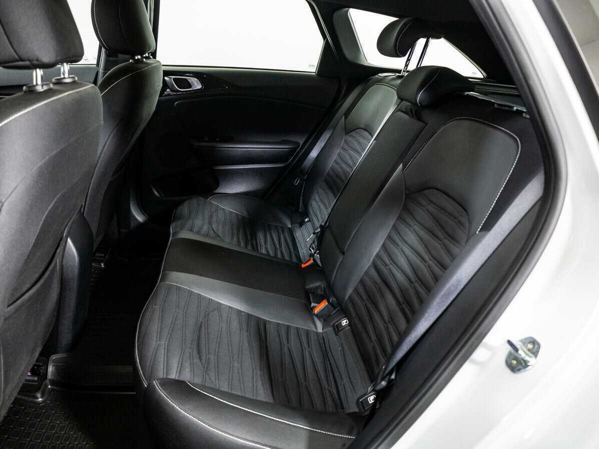 Б/У Киа Сид 2021 года. Фото: #9