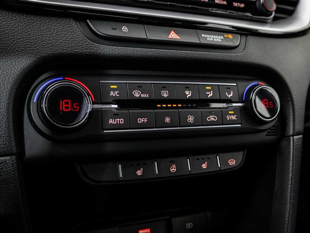 Б/У Киа Сид 2021 года. Фото: #14