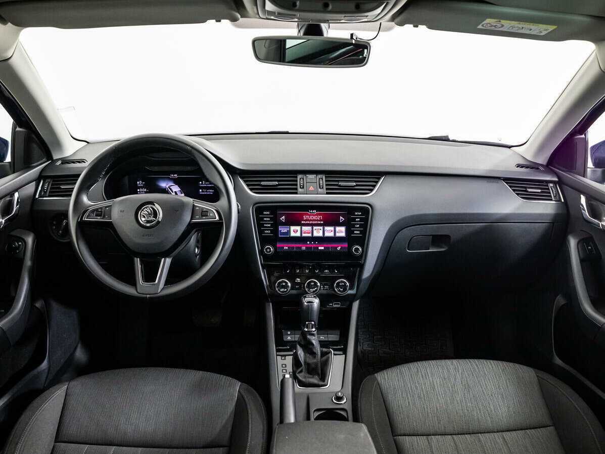 Б/У Шкода Октавия 2019 года. Фото: #12