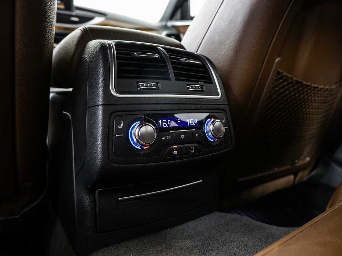 Б/У Ауди А6 2015 года. Фото: #14