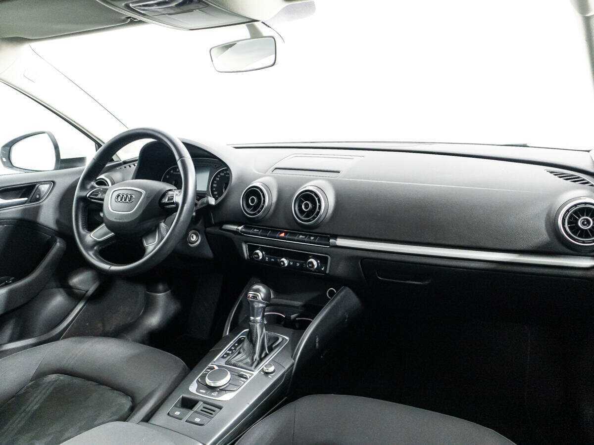 Б/У Ауди А3 2015 года. Фото: #8