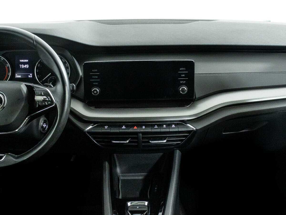 Б/У Шкода Октавия 2021 года. Фото: #11