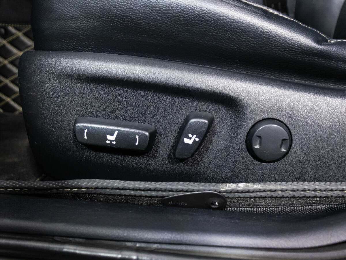 Б/У Тойота Камри 2017 года. Фото: #14