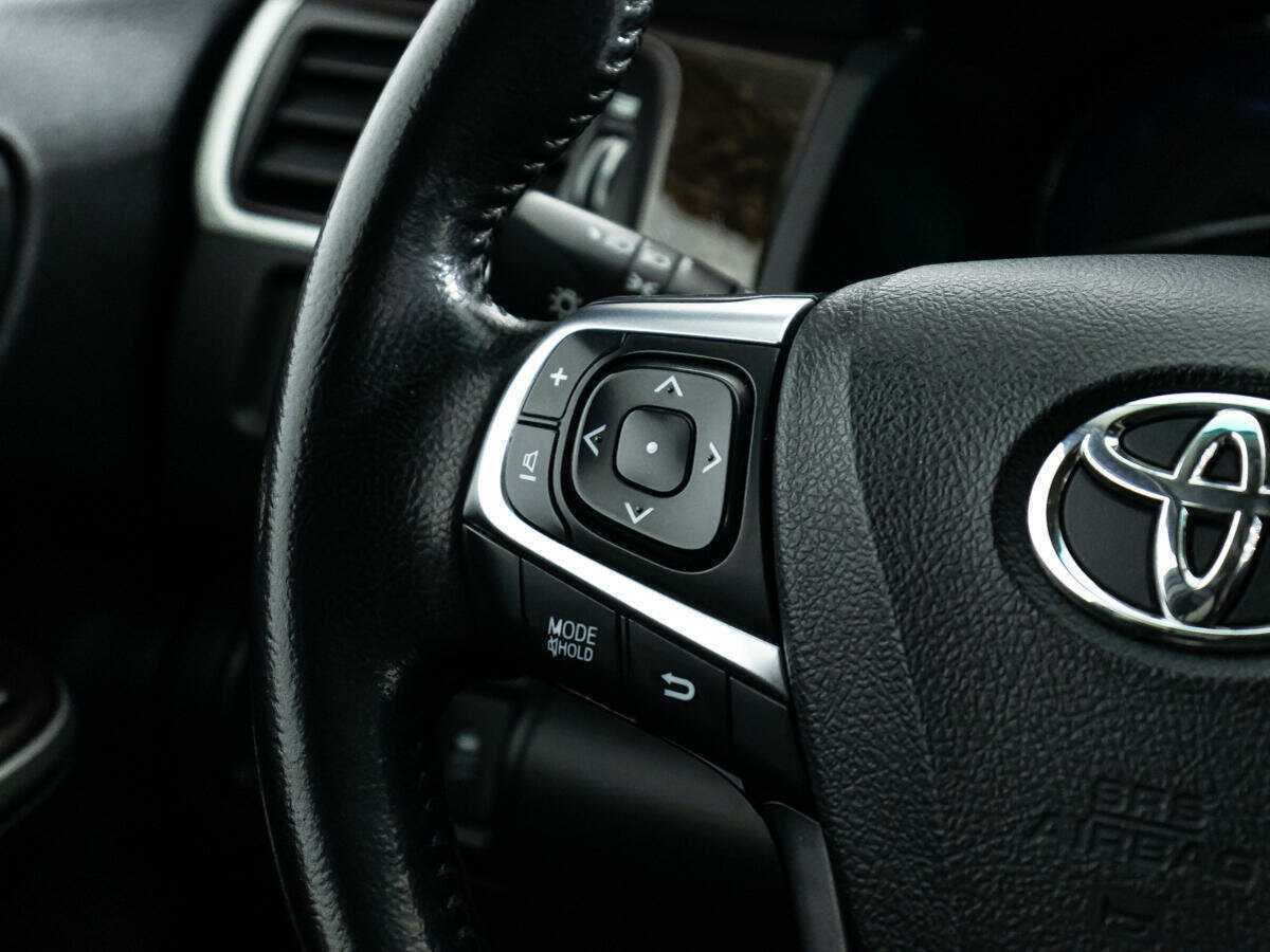 Б/У Тойота Камри 2017 года. Фото: #19