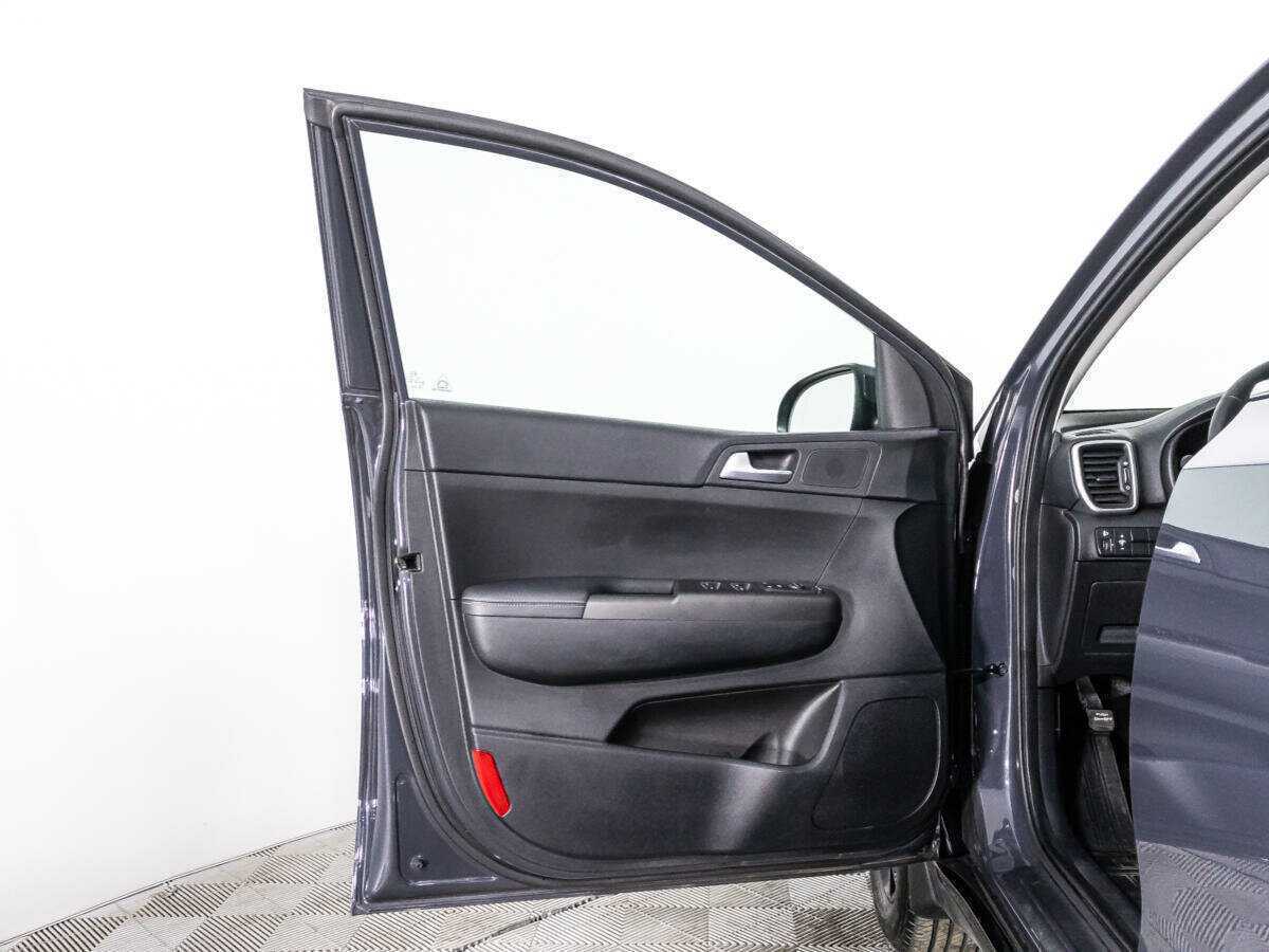 Б/У Киа Спортейдж 2021 года. Фото: #23