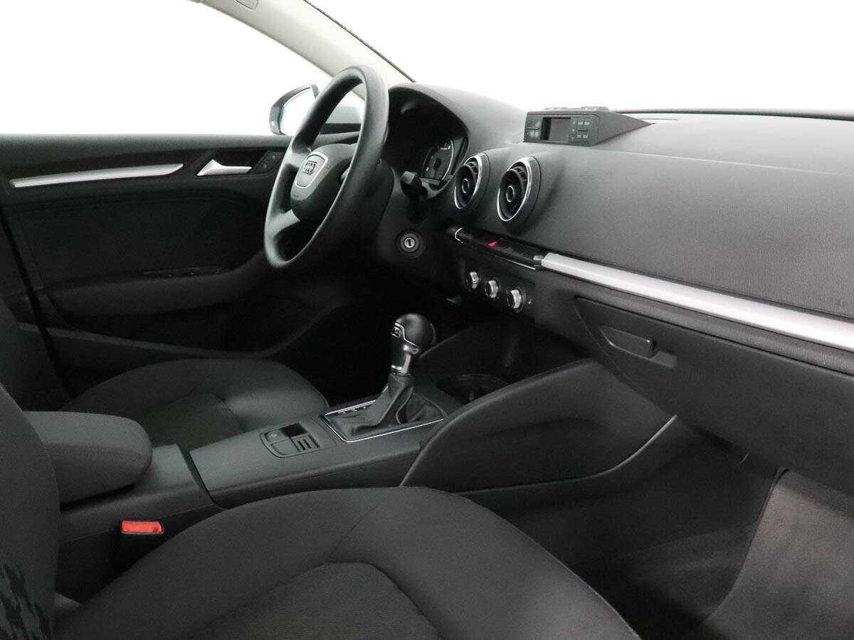 Б/У Ауди А3 2014 года. Фото: #8