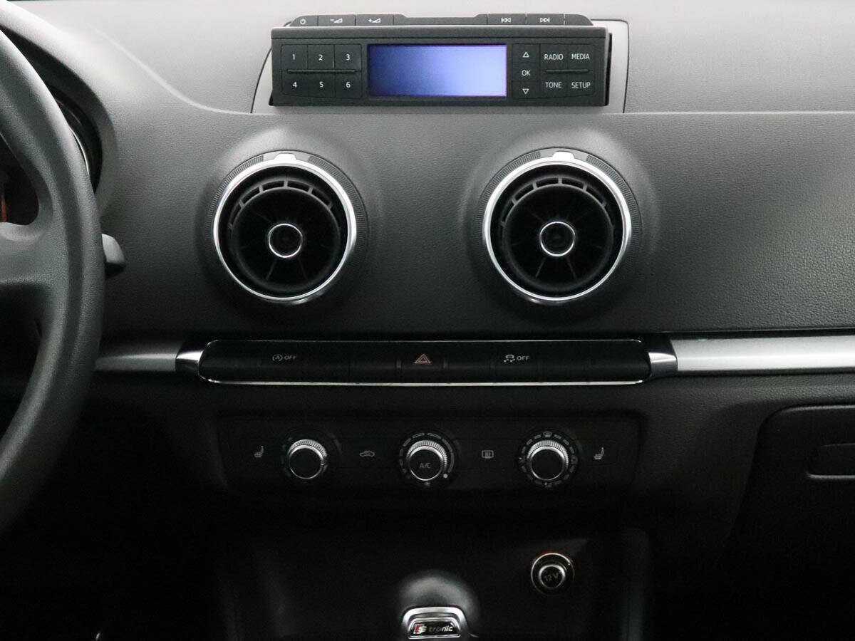 Б/У Ауди А3 2014 года. Фото: #13