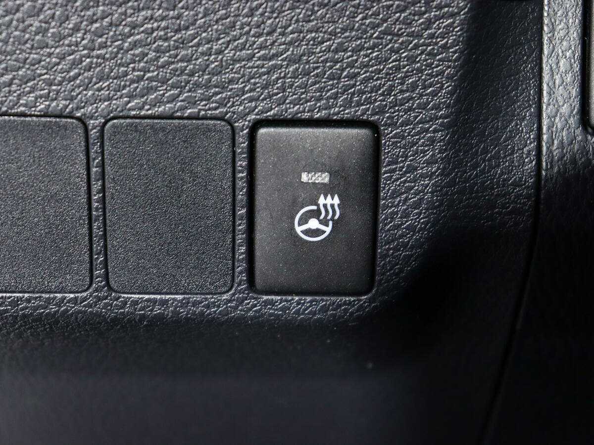 Б/У Тойота Рав4 2018 года. Фото: #16