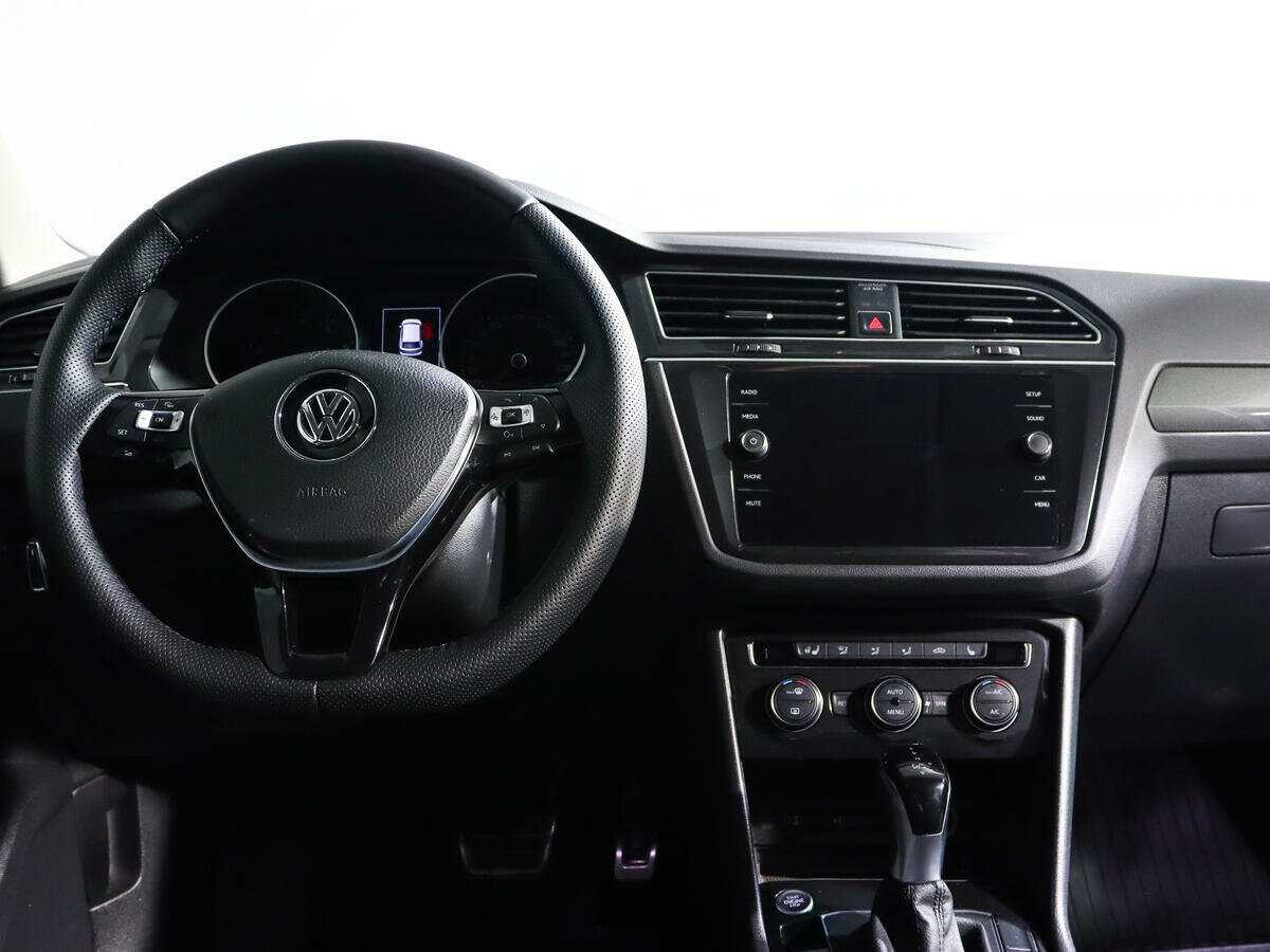 Б/У Фольксваген Тигуан 2017 года. Фото: #9