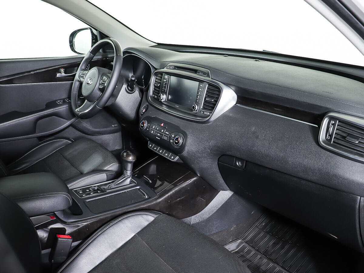 Б/У Киа Соренто 2017 года. Фото: #8