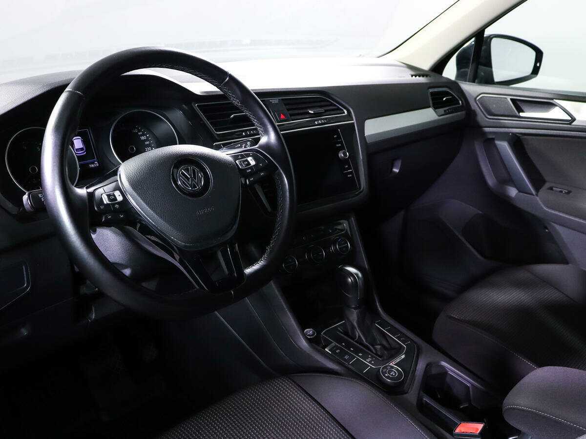 Б/У Фольксваген Тигуан 2020 года. Фото: #11