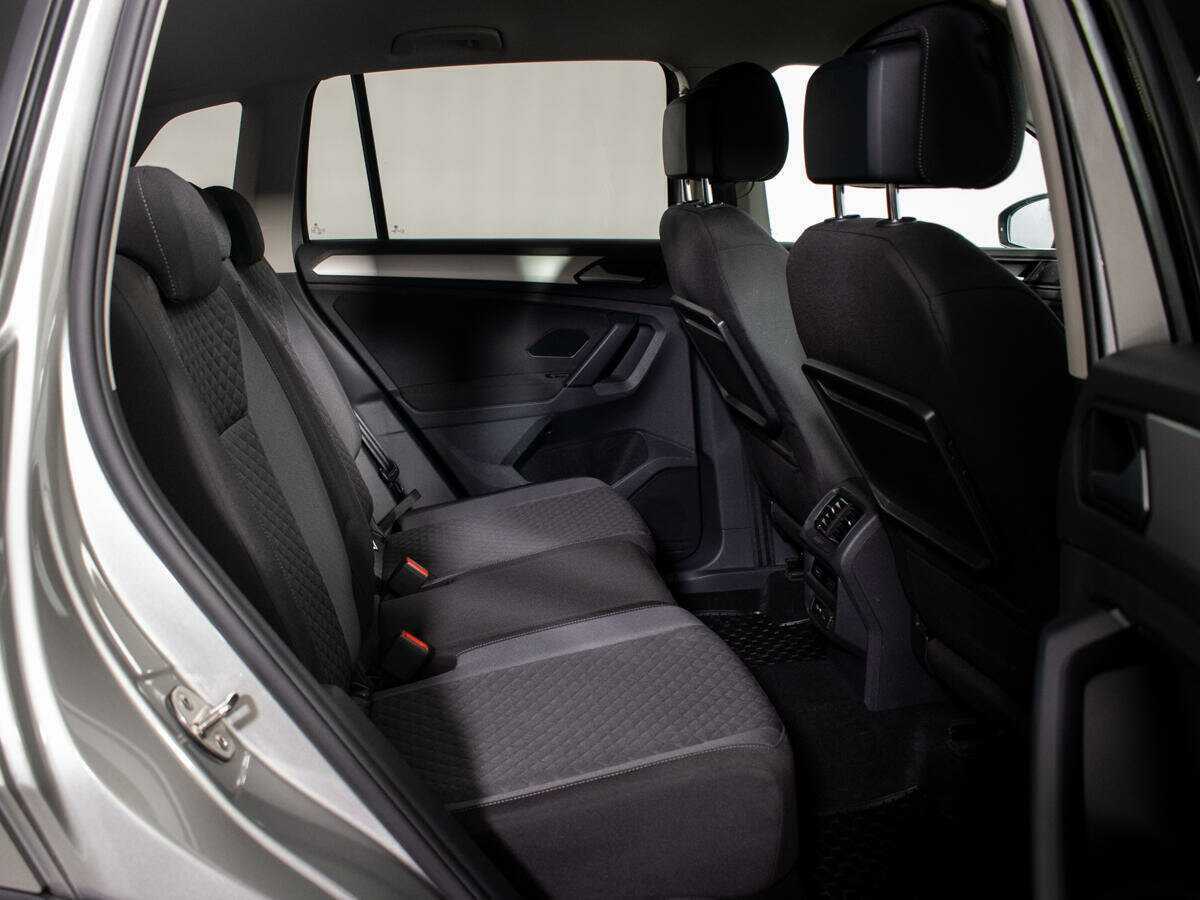 Б/У Фольксваген Тигуан 2020 года. Фото: #7