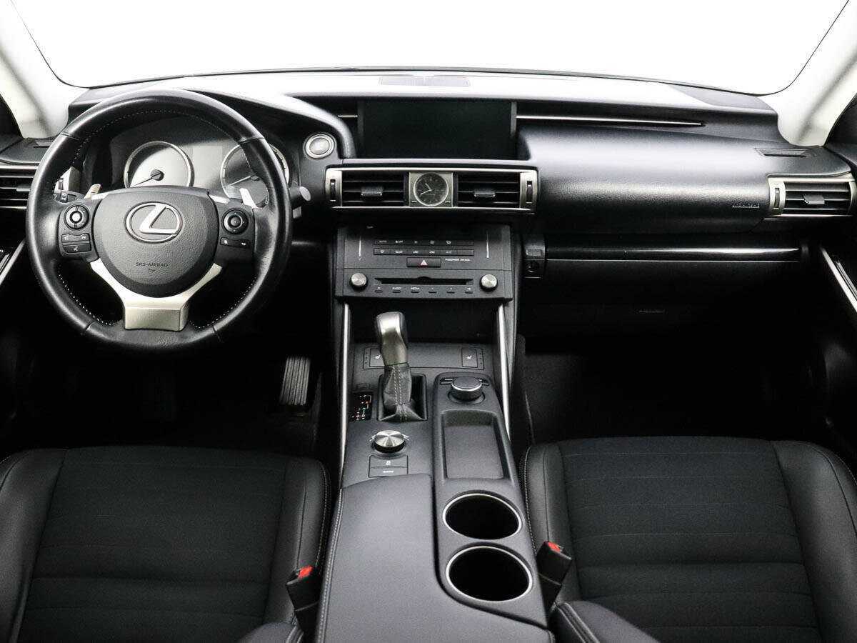 Б/У Лексус ИС 2015 года. Фото: #15