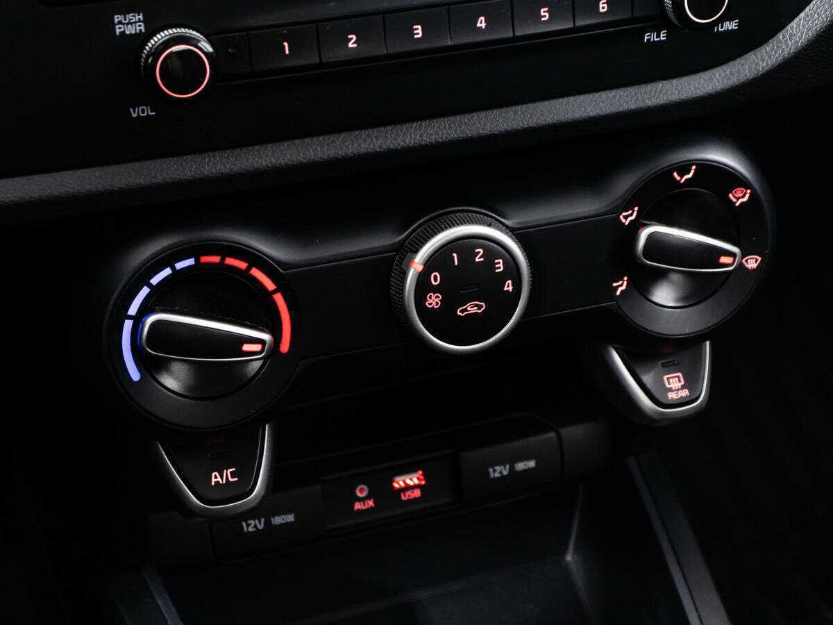 Б/У Киа Рио 2018 года. Фото: #15