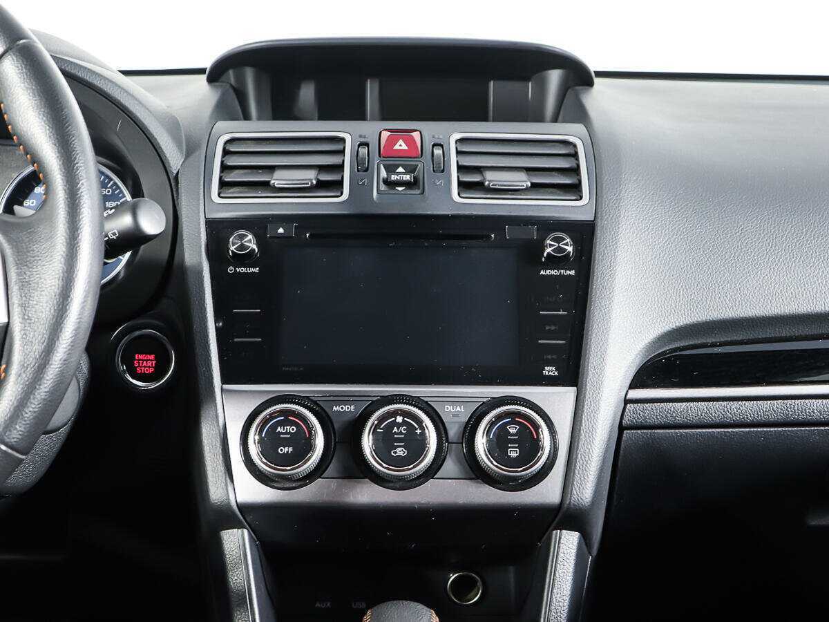 Б/У Субару ИксВи 2017 года. Фото: #11