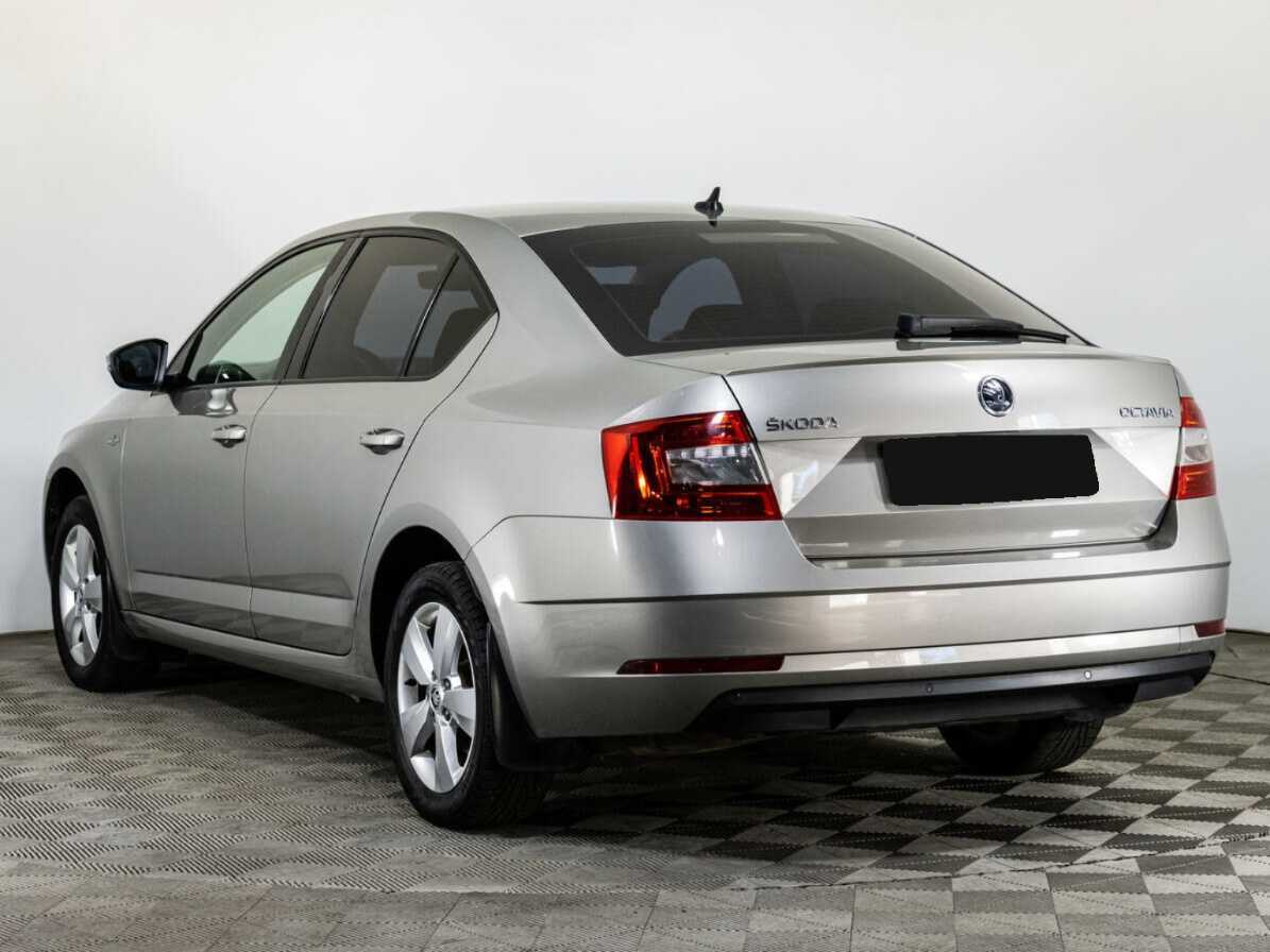 Б/У Шкода Октавия 2019 года. Фото: #5