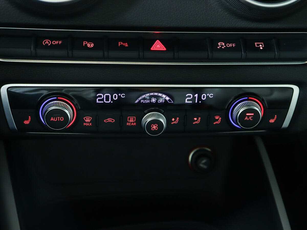 Б/У Ауди А3 2015 года. Фото: #13