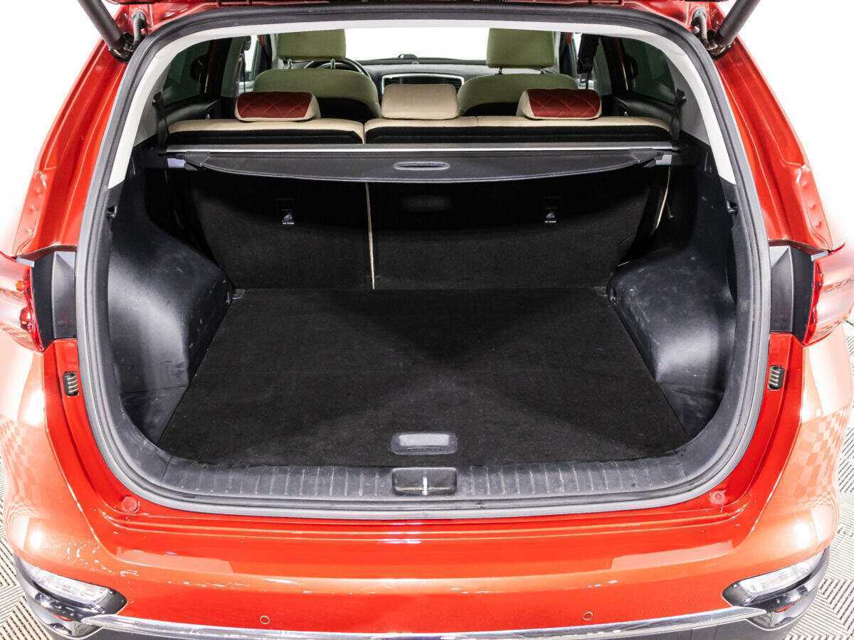 Б/У Киа Спортейдж 2020 года. Фото: #14