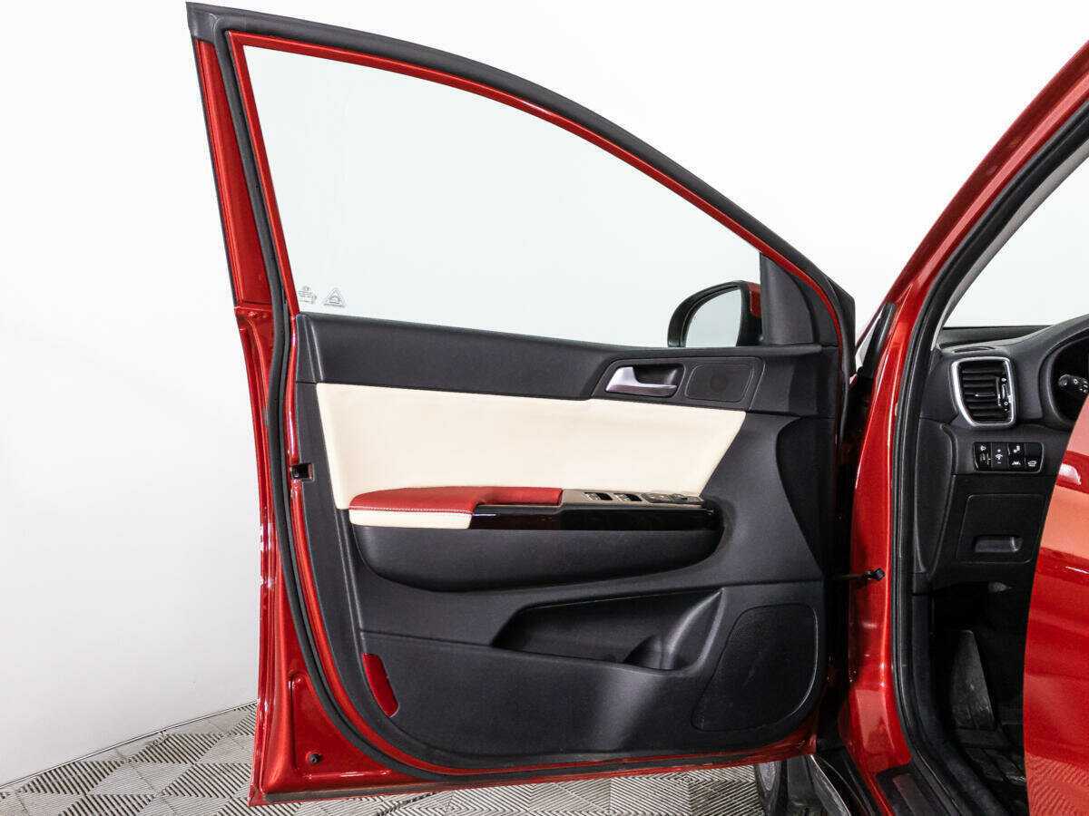 Б/У Киа Спортейдж 2020 года. Фото: #28