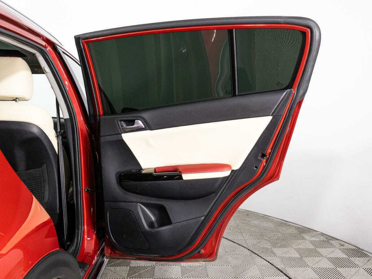 Б/У Киа Спортейдж 2020 года. Фото: #30