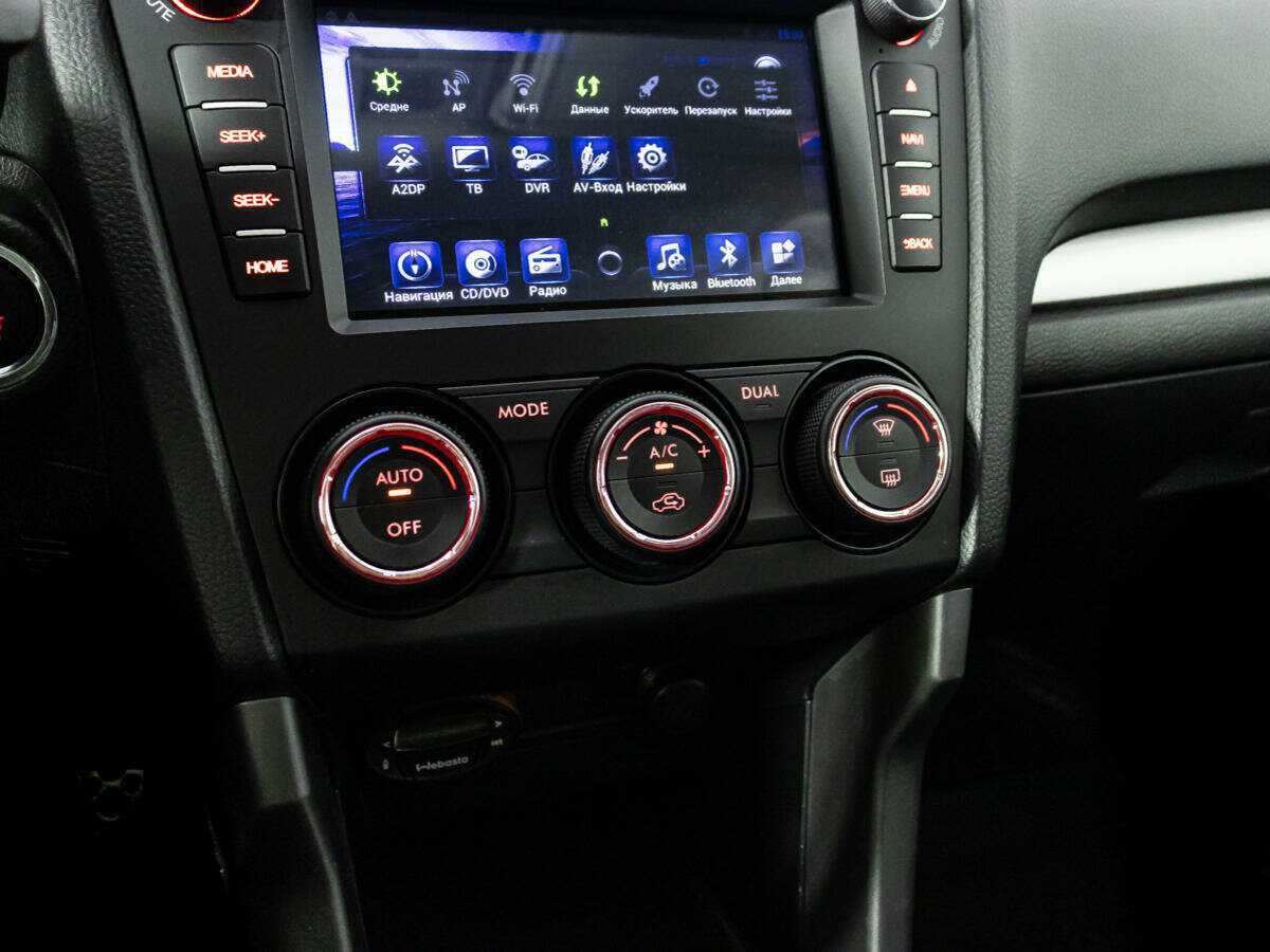 Б/У Субару Форестер 2013 года. Фото: #16