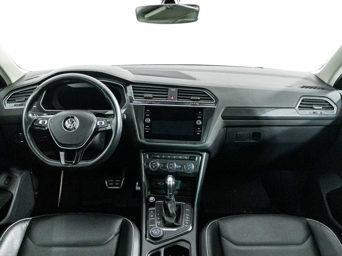 Б/У Фольксваген Тигуан 2018 года. Фото: #12