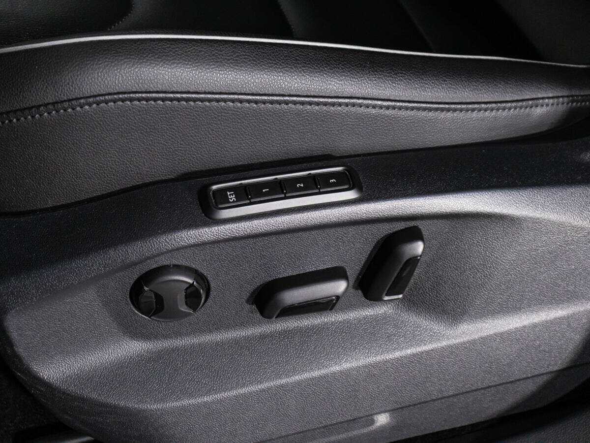 Б/У Фольксваген Тигуан 2018 года. Фото: #15