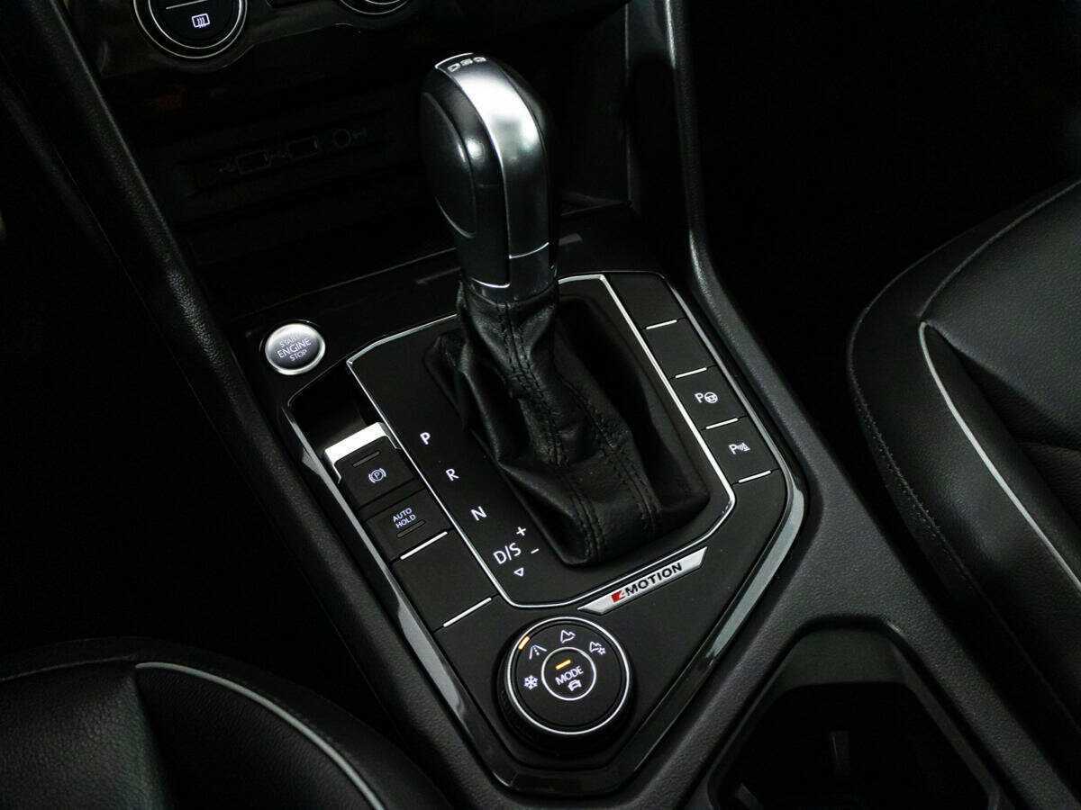 Б/У Фольксваген Тигуан 2018 года. Фото: #18