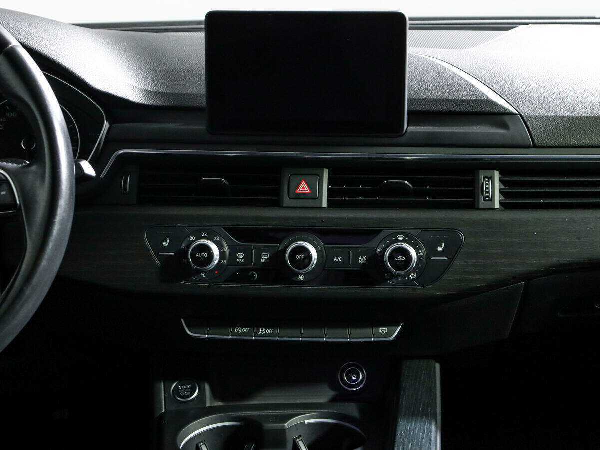 Б/У Ауди А4 2016 года. Фото: #10