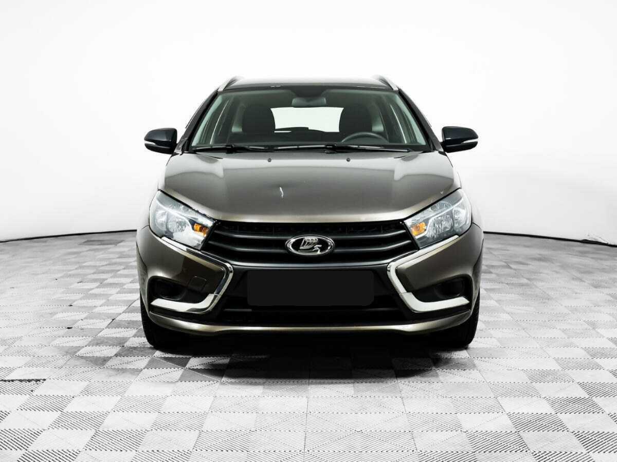 Б/У Лада (ВАЗ) Веста 2021 года. Фото: #1